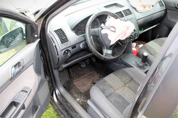 Drzwi Przód Prawe VW Polo 9N 2008 1.2i Hatchback 5-drzwi (gołe drzwi bez osprzętu)