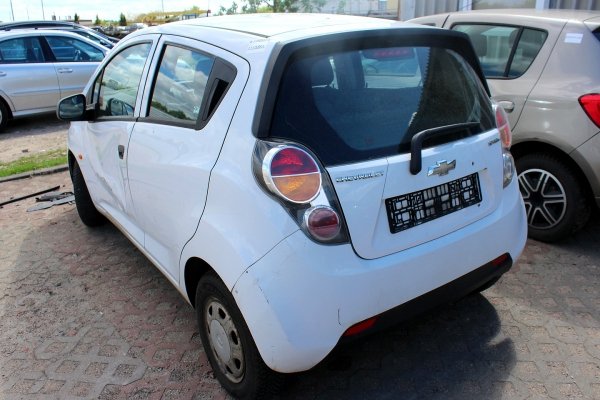 Reflektor lewy Chevrolet Spark M300 2011 1.0i B10D1 Hatchback 5-drzwi 