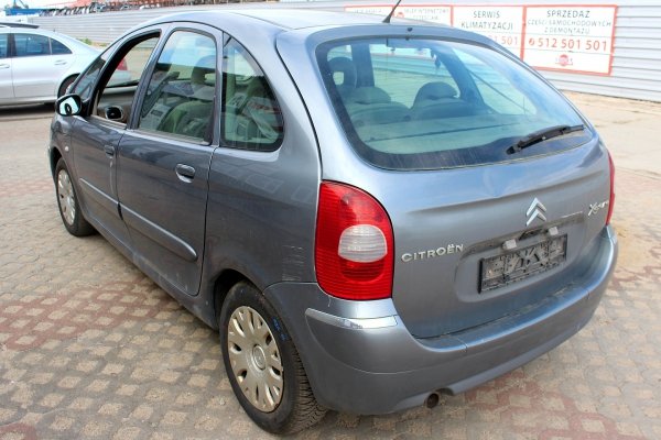 Citroen Xsara Picasso 2004 2.0i RFN Minivan