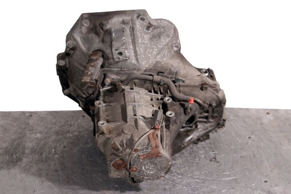 _Skrzynia biegów Nissan Primera P11 1996-1999 2.0i 16V