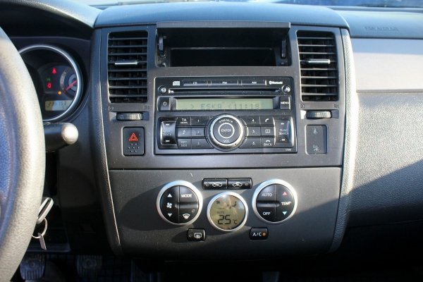 Schowek pasażera Nissan Tiida C11 2007 Sedan