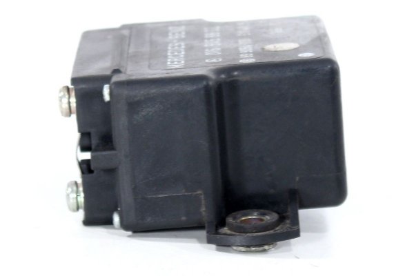 Przekaźnik świec żarowych Mercedes E-klasa W210 1995-2002 2.2D