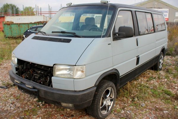 Fotel fotele kanapa 3 rząd VW T4 Transporter Caravelle 1993