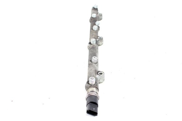 Listwa wtryskowa BMW 5 E39 2001 3.0D 