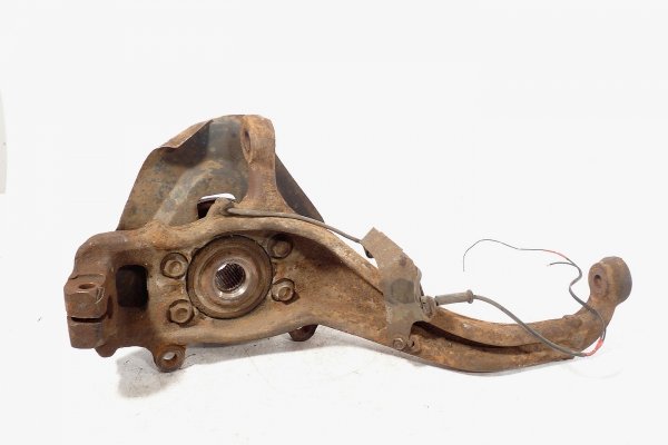 Zwrotnica przód prawa Nissan Navara D40 2007 2.5DCI 