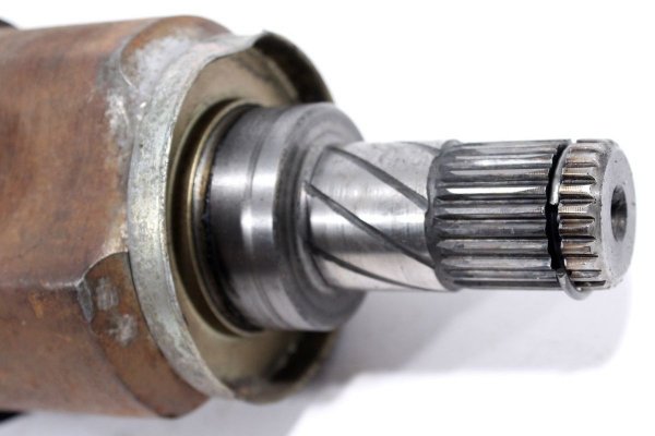 Półoś lewa krótka Nissan Almera N16 2000-2007 1.5i 