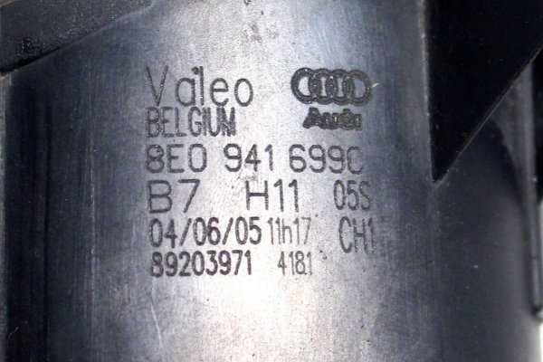 Halogen lewy Audi A4 B7 2004-2008