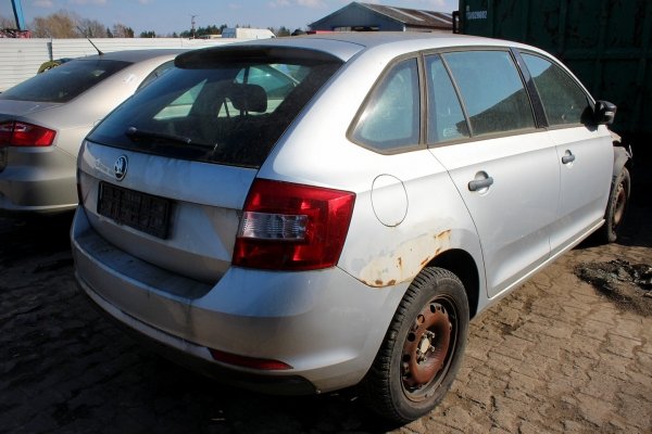 Szyba trójkątna drzwi tył prawa Skoda Rapid 2016 1.6TDI CXMA Spaceback
