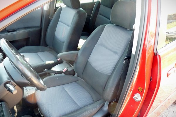 Błotnik przód prawy Mazda 5 CR 2006 Van (A3E)