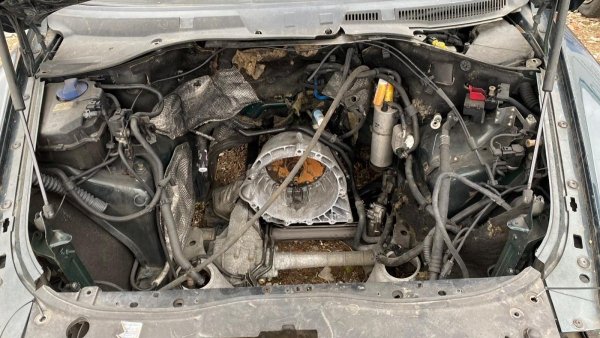_Mechanizm wycieraczek silniczek VW Touareg 7L 2005
