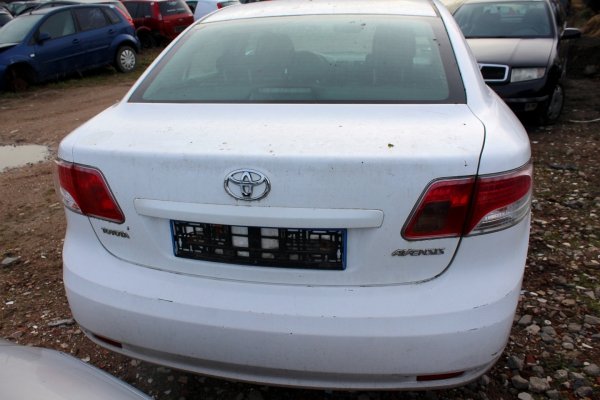 Drzwi przód lewe Toyota Avensis T27 2009 Sedan (kod lakieru: 040)