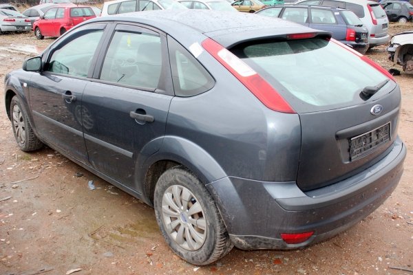 Drzwi Przód Lewe Ford Focus MK2 2005 1.6TDCI Hatchback 5-drzwi (gołe drzwi bez osprzętu)