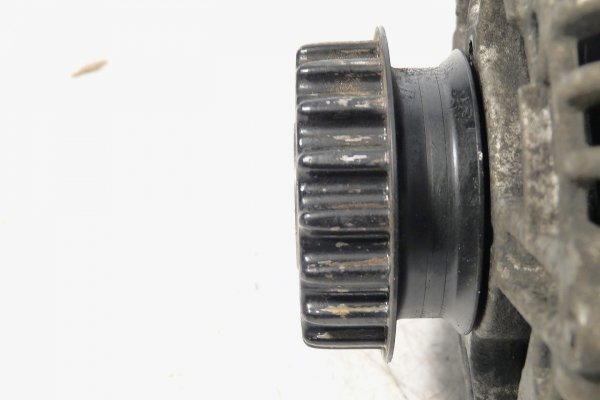 Alternator VW Transporter T5 2008 2.0i AXA Bus