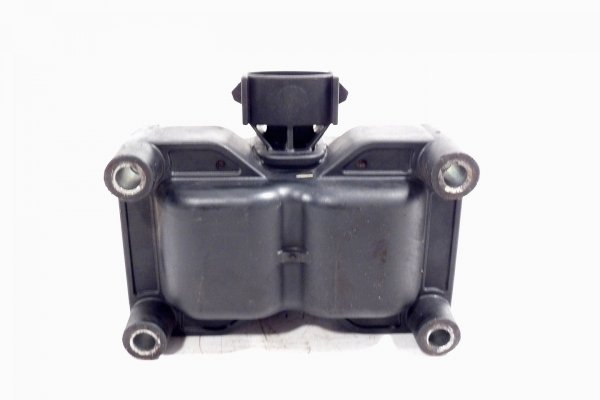Cewka zapłonowa Ford Fiesta MK6 Lift 2007 1.3i Hatchback 5-drzwi 