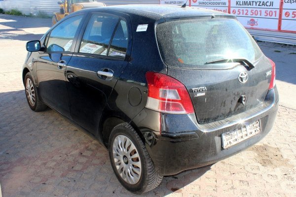 Toyota Yaris II XP90 2011 1.0VVTI 1KR-FE Hatchback 5-drzwi