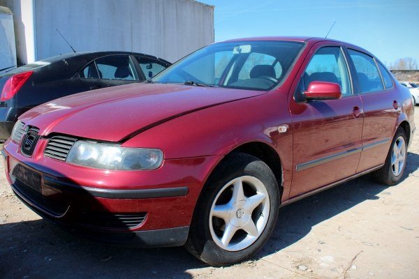 Seat Toledo II 2000 1.6i AKL Sedan [B]
