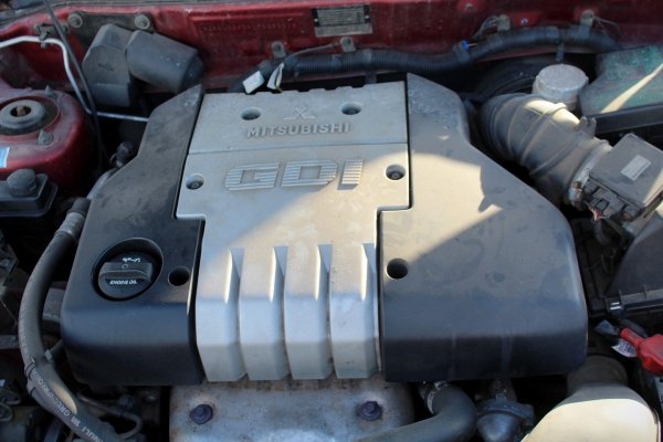 Mitsubishi Carisma 1999 1.8GDI Hatchback 5-drzwi [B/C]