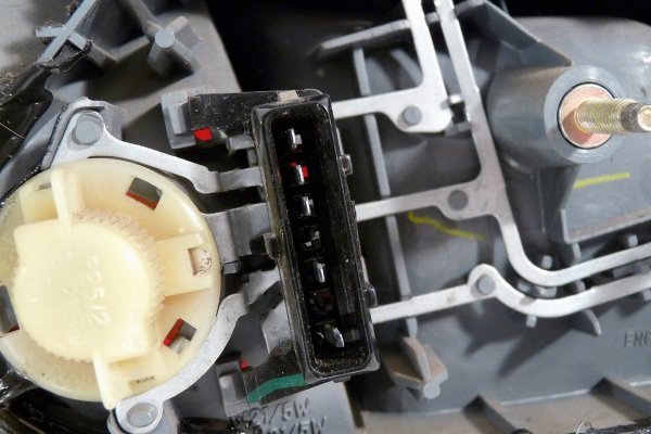 Lampa tył prawa Toyota Yaris I 1999-2003 (wersja francuska)