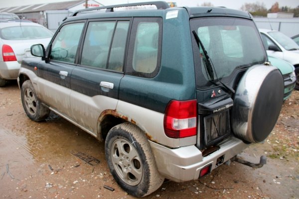 Rura wlewu paliwa Mitsubishi Pajero Pinin 2003