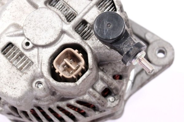 Alternator Suzuki Splash 2011-2014 1.0, 1.2 (80A)
