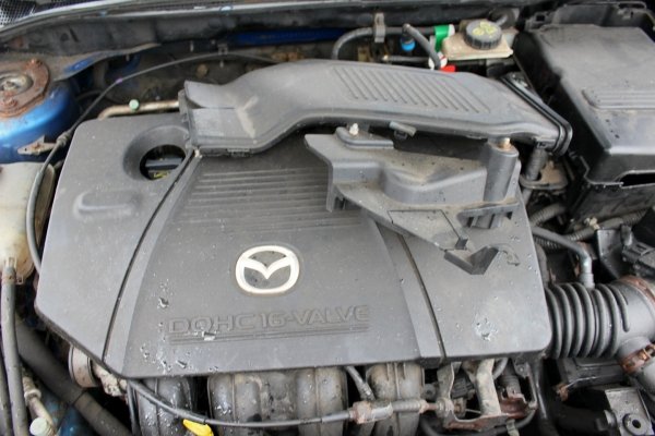 Mazda 3 BK Lift 2005 2.0i Hatchback 5-drzwi [B]