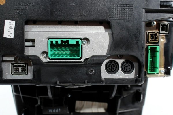 _Panel klimatyzacji radio HU-850 Volvo XC70 2005 Lift