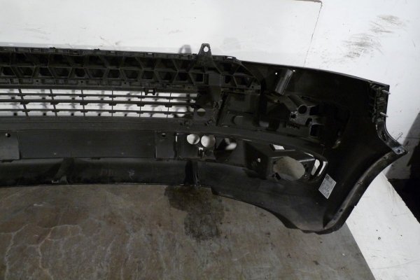Zderzak przód VW Multivan T5 Lift 2009-2014 (Xenon, PDC, Kod lakieru: LC9X)
