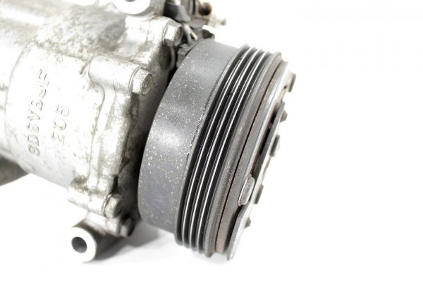 Sprężarka pompa klimatyzacji Renault Clio II 1998-2005 1.2i 16V