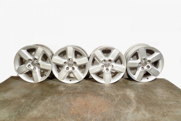 Felgi aluminiowe R18 5x114.3 Toyota Rav4 II XA20 Lift 2004 2.0D4D Suv 5-drzwi