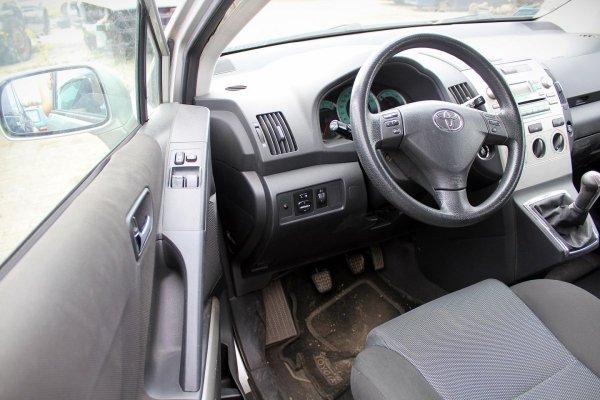 Drzwi przód lewe Toyota Corolla Verso 2004 (2004-2007) Minivan 