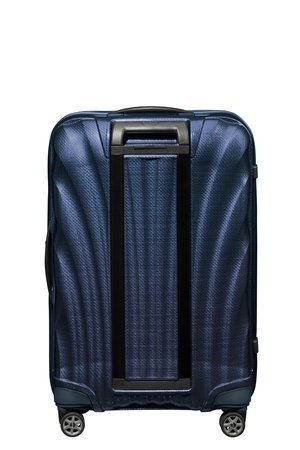 Bagaż posiada podwójny stelaż, oraz cztery podwójne koła do łatwiejszego prowadzenia walizki