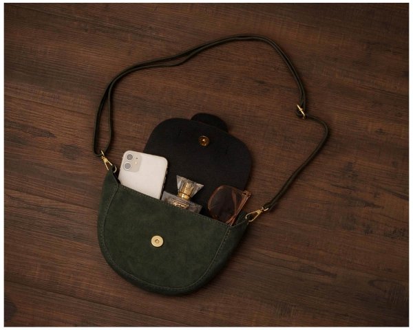 Zielona skórzana listonoszka torebka damska Solome Nola na ramię zamszowa z kosmetykami