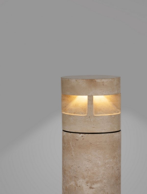 Minimalistyczny słupek ogrodowy klasyczny LED beżowa niska tuba trawertyn IP65 REVARIO LE75112 Luces Exclusivas