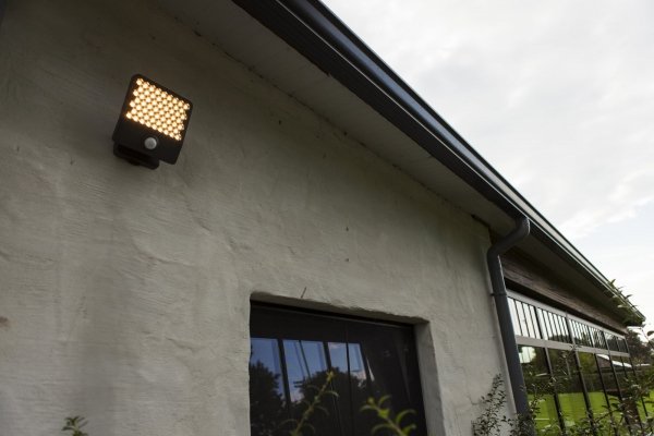 Lampa zewnętrzna kinkiet LED nowoczesna minimalistyczna szara aluminiowa klasyczna ATLANTIS - CZUJNIK RUCHU IP54 7801608118 LUTEC