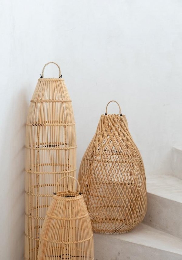 Rattanowa Lampa Wisząco Stojąca w Stylu Boho Naturalna FISH BAYU003N-L-23x90 BAZAR BIZAR