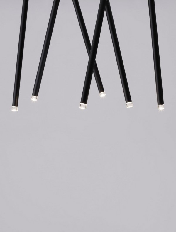 Minimalistyczna lampa wisząca LED aluminiowa czarna uniwersalna klasyczna nad stół do salonu sypialni regulowana NOVENCIO LE45465 Luces Exclusivas