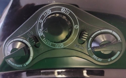 Automatyczna przyłbica spawalnicza z dużym polem widzenia FOCUS RX4 F400
