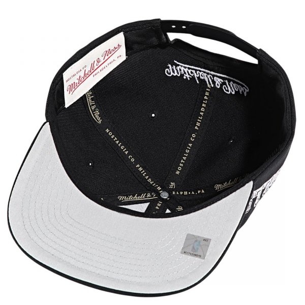 Mitchell &amp; Ness czapka z daszkiem Snapback NBA Chicago Bulls HS8547-CBUBLCK