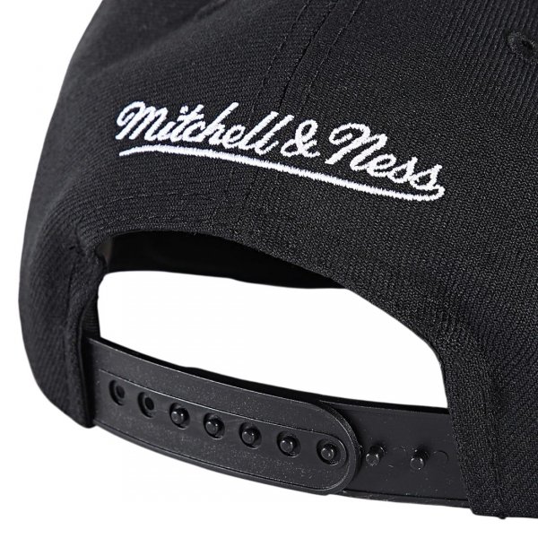 Mitchell &amp; Ness czapka z daszkiem Snapback NBA Chicago Bulls HS8547-CBUBLCK