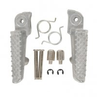 BIKETEC PARTS ZESTAW PODNÓŻKÓW (PODNÓŻKI) KIEROWCY KOMPLETNY Z MOCOWANIAMI HONDA CBR 600RR 07-14 KOLOR SREBRNY 