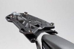 PŁYTA MONTAŻOWA SW-MOTECH DO STREET-RACK POD KUFER CENTRALNY TRAX ADAPTER PLATE