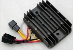 GZ REGULATOR NAPIĘCIA TRIUMPH DAYTONA 675 04-14,