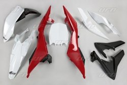 UFO KOMPLET PLASTIKÓW HUSQVARNA TC 499 4T 11-13 KOLOR OEM (BIAŁY/CZERWONY/CZARNY) (HU612E999)