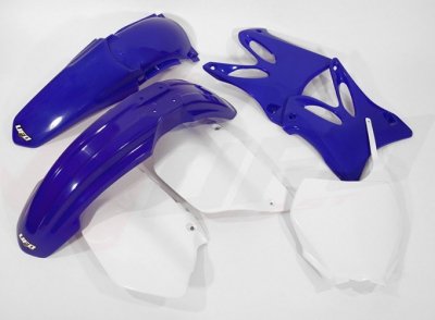 UFO KOMPLET PLASTIKÓW YAMAHA YZ 125 06-14, YZ 250 06-14 KOLOR OEM 06-12 (BIAŁY/NIEBIESKI) (YA302E999)