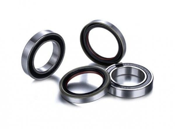 FACTORY LINKS 2026/01 ŁOŻYSKA KOŁA PRZEDNIEGO Z USZCZELNIACZAMI KAWASAKI KX 250 / 450 F (KXF) 21-26, YAMAHA YZF 250 / 450 21-26 