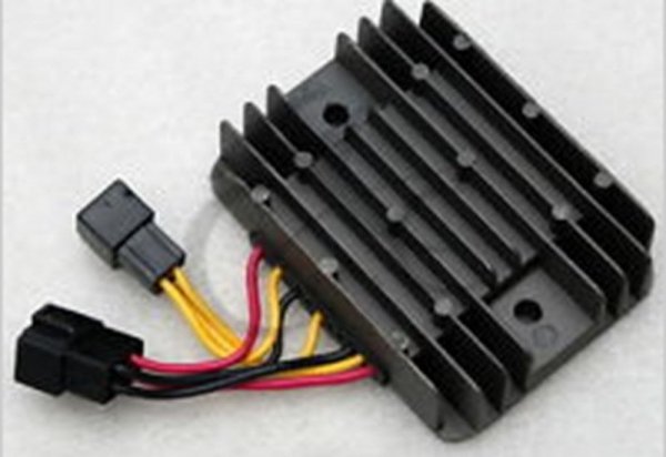 GZ REGULATOR NAPIĘCIA TRIUMPH DAYTONA 675 04-14,