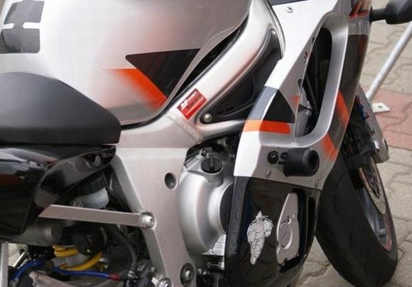 Crash Pady Yamaha YZF 600 R6 (99-02)