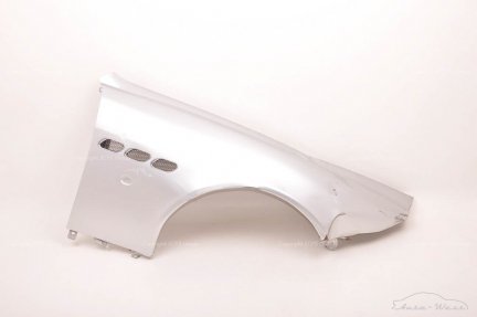 Maserati Quattroporte V 2004-2012 Front right fender