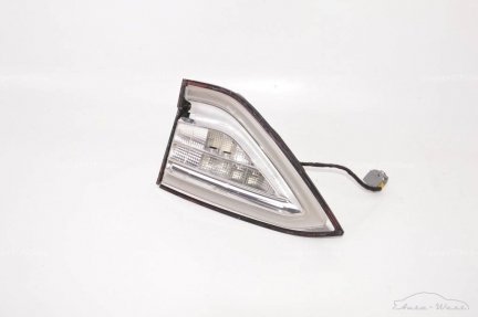 Maserati Levante M161 3.0 V6 petrol Lampa prawy tył USA