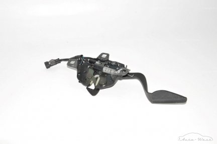 Maserati Granturismo Grancabrio M145 Quattroporte M139 Zamek maski RHD